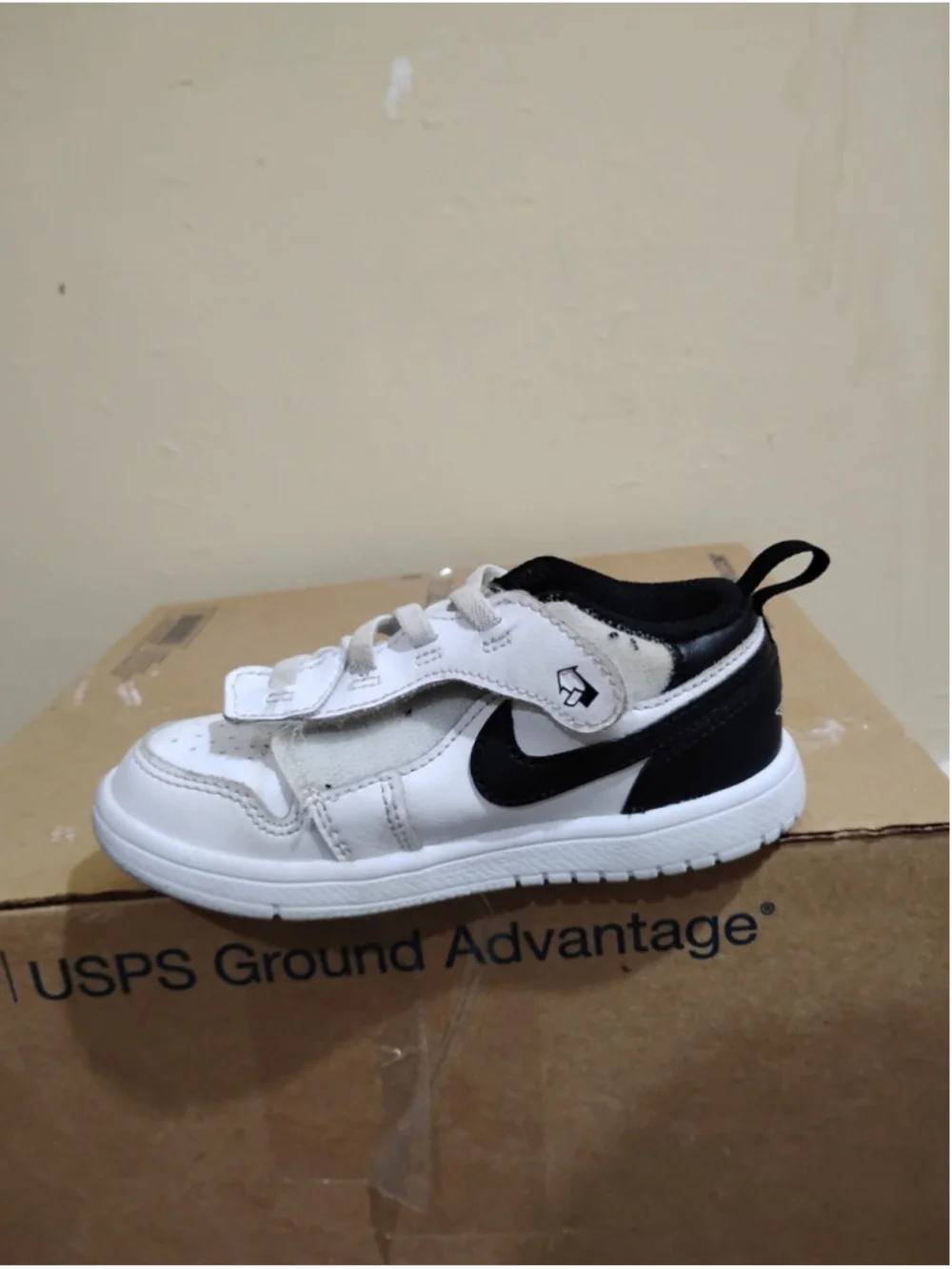 Jordan 1 Low ALT Toddler Size 9 White Black Low Top Lifestyle Shoes DR9747-132